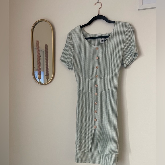 Dresses & Skirts - VINTAGE Sage Gingham Short Sleeve Mini Dress